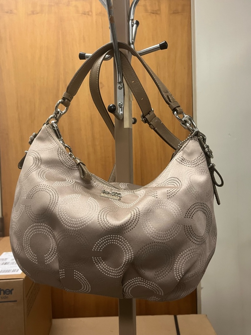 Authentic Coach Madison Hobo,  Hobo Bag Gray/Silver Op Art, wallet sold as set - Picture 9 of 10